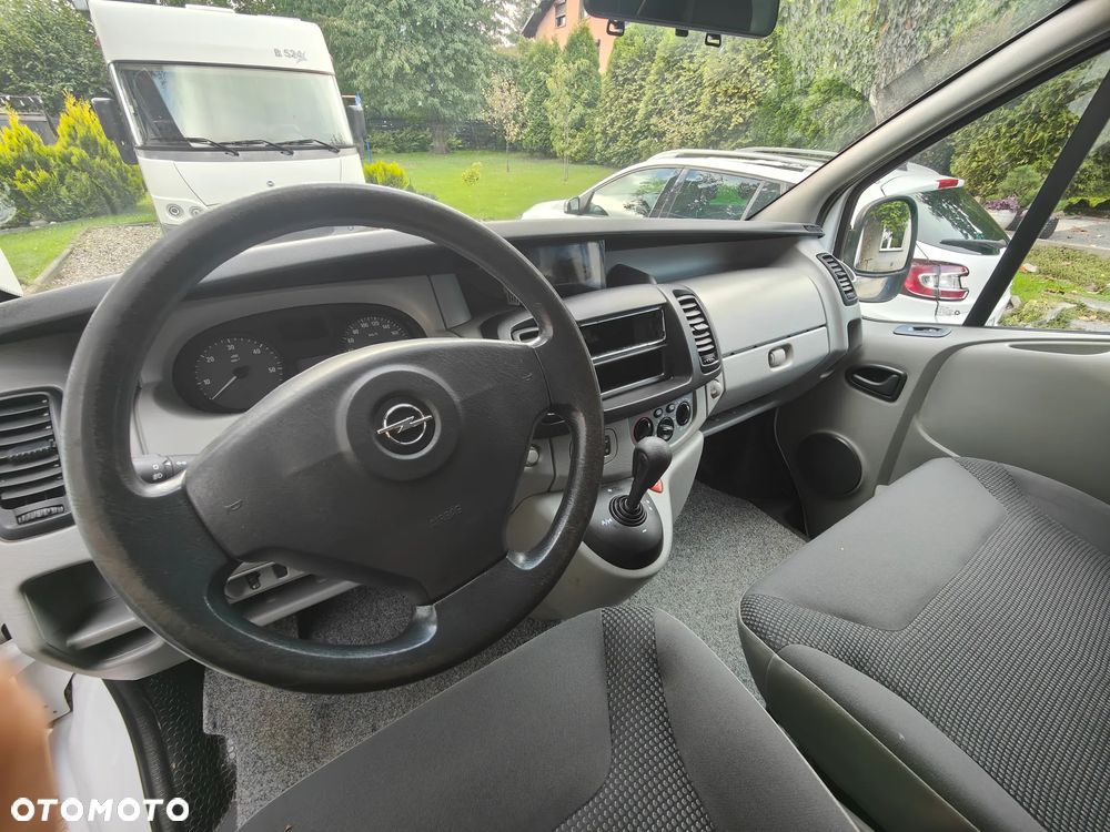 Opel Vivaro - 15
