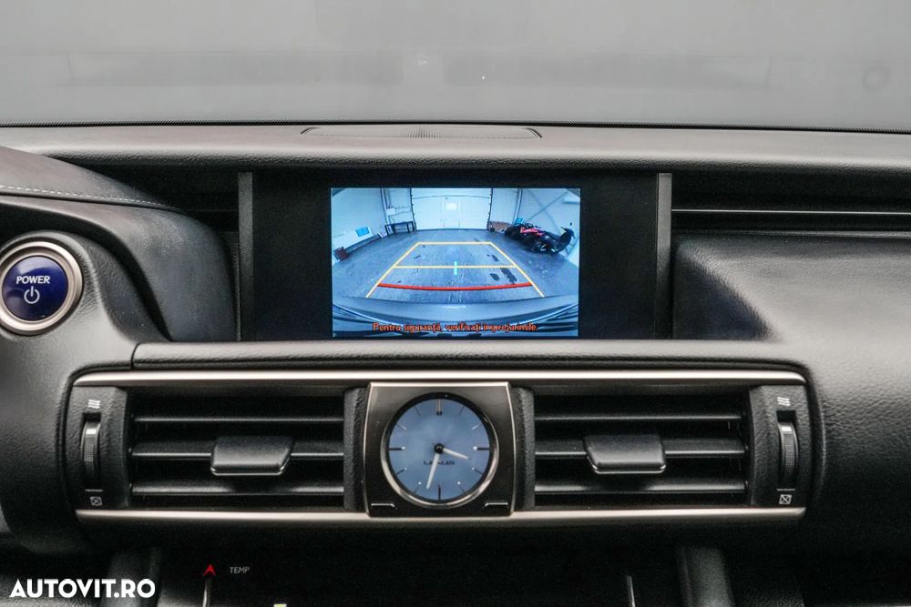 Lexus Seria IS 300h Executive - 19