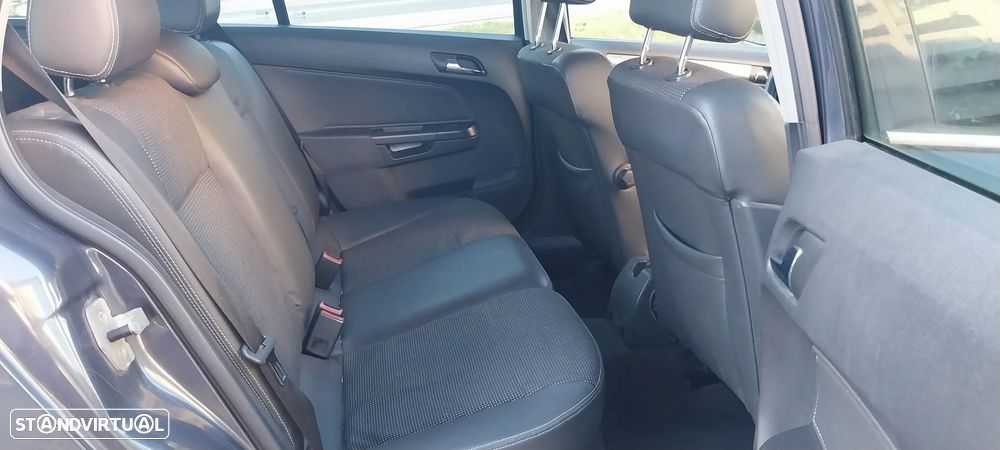 Opel Astra Caravan 1.7 CDTi Cosmo - 9