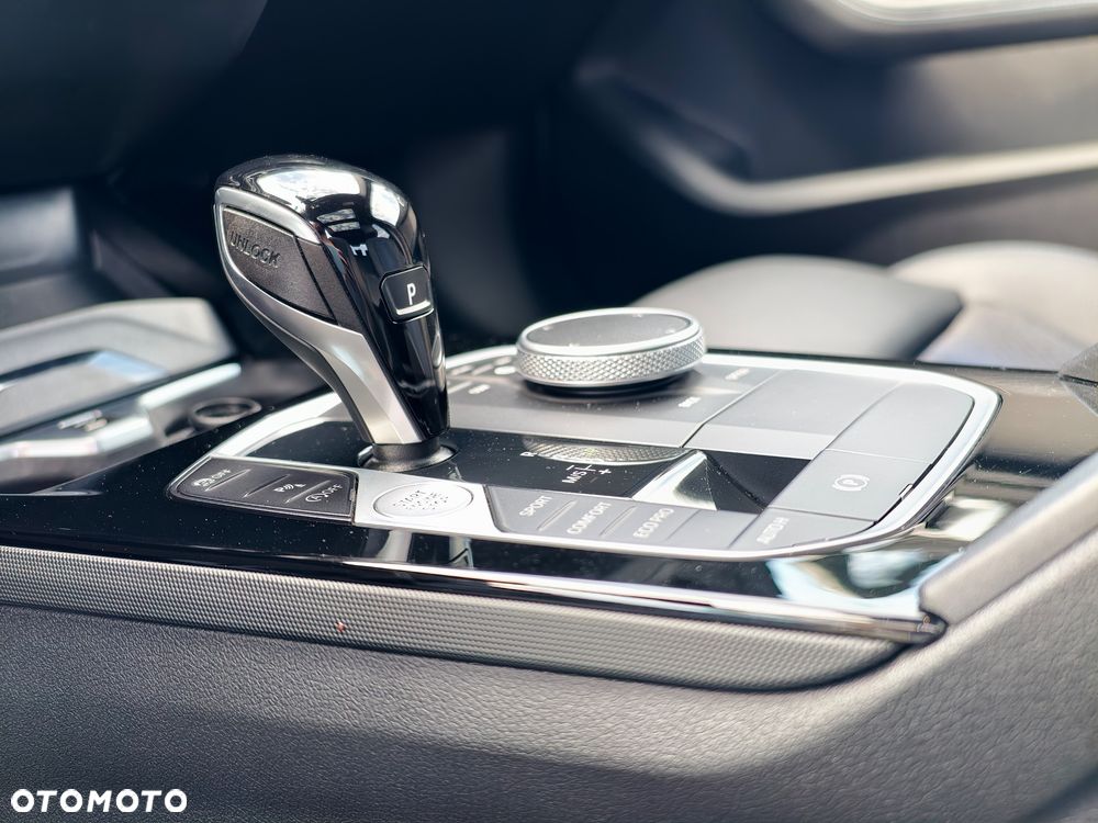 BMW Seria 2 220i M Sport - 11