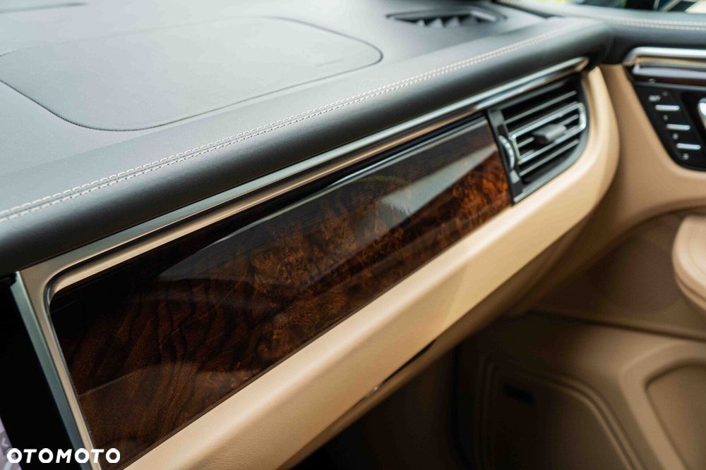 Porsche Macan Standard - 26