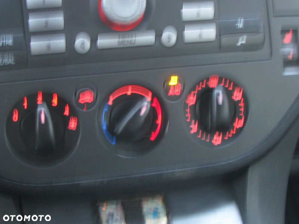 Ford C-MAX 1.8 Style - 13