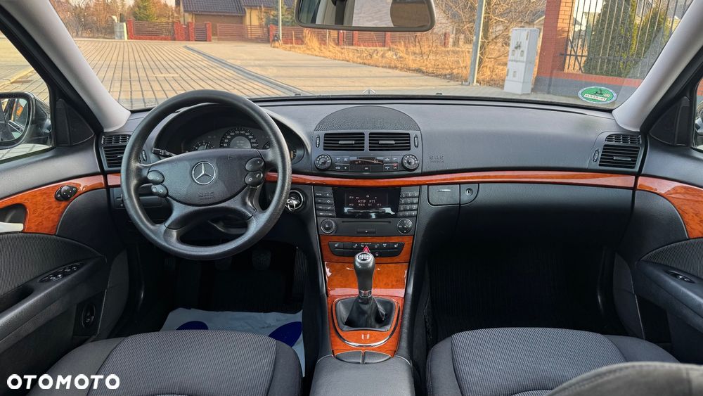 Mercedes-Benz Klasa E 200 Kompressor Elegance - 19