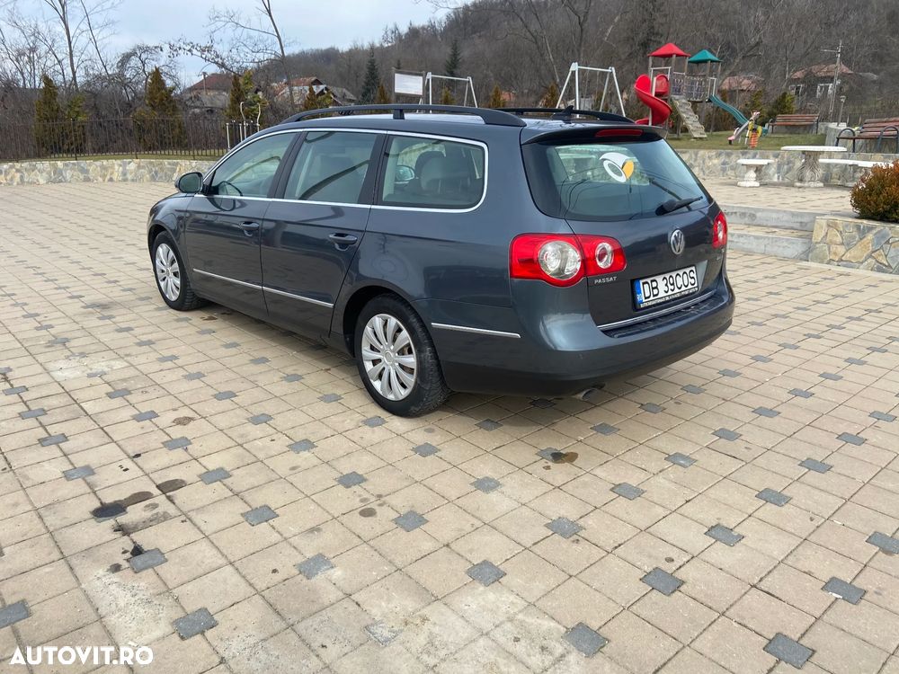 Volkswagen Passat - 4