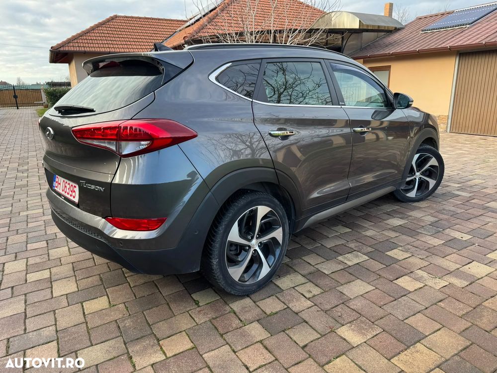 Hyundai Tucson - 2
