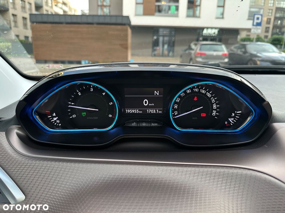 Peugeot 2008 e-HDi FAP 92 EGS6 STOP & START Allure - 39