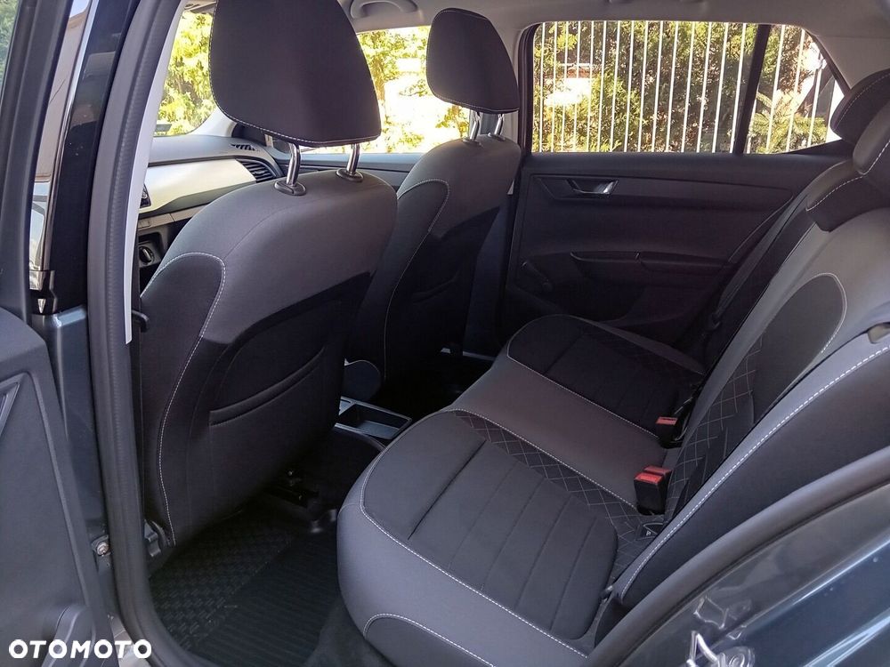 Skoda Fabia 1.0 TSI Ambition - 10