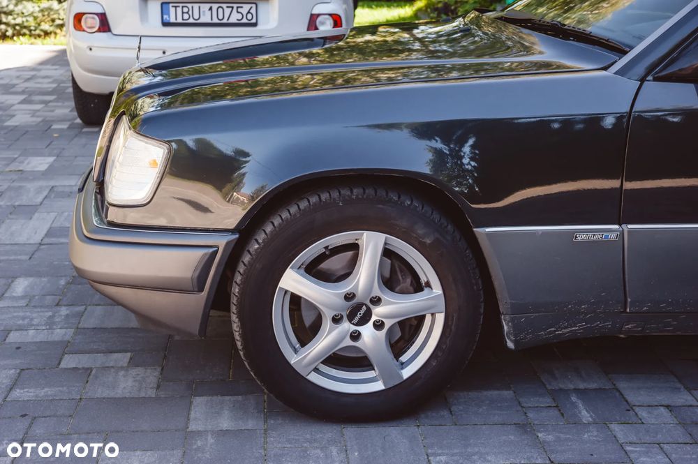 Mercedes-Benz Klasa E - 9