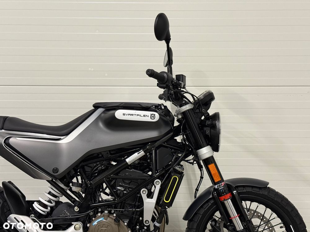 Husqvarna Svartpilen - 11