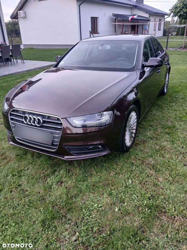 Audi A4 Limousine