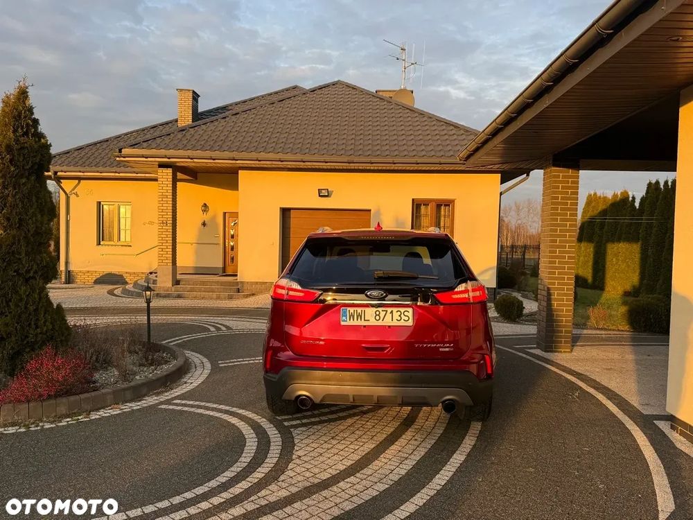 Ford Edge - 8