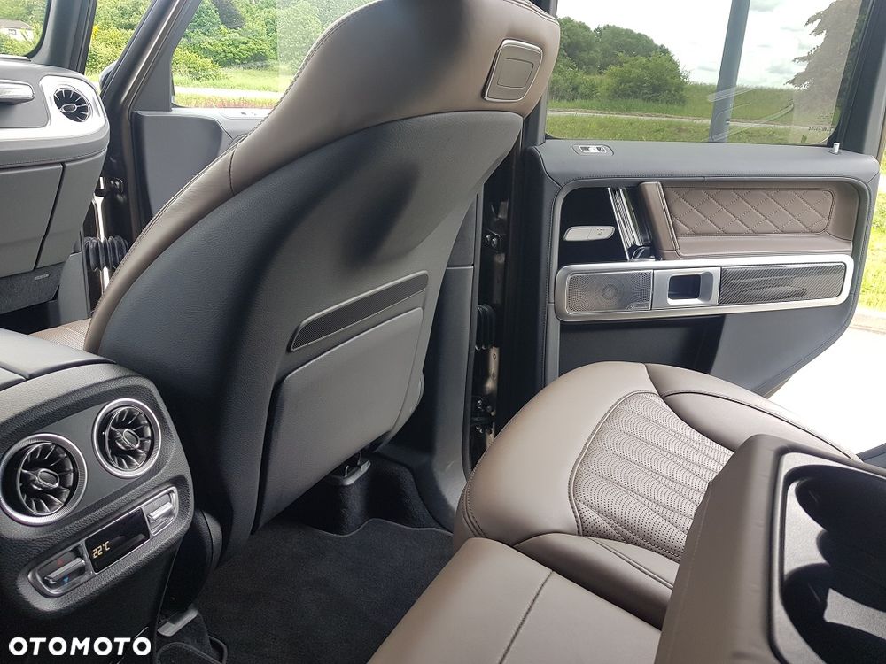 Mercedes-Benz Klasa G AMG 63 AMG Speedshift 9G-TRONIC Exclusive - 28
