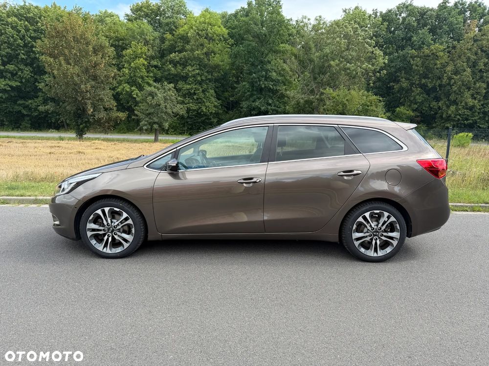 Kia Ceed 1.6 GDI DCT Platinum Edition - 11