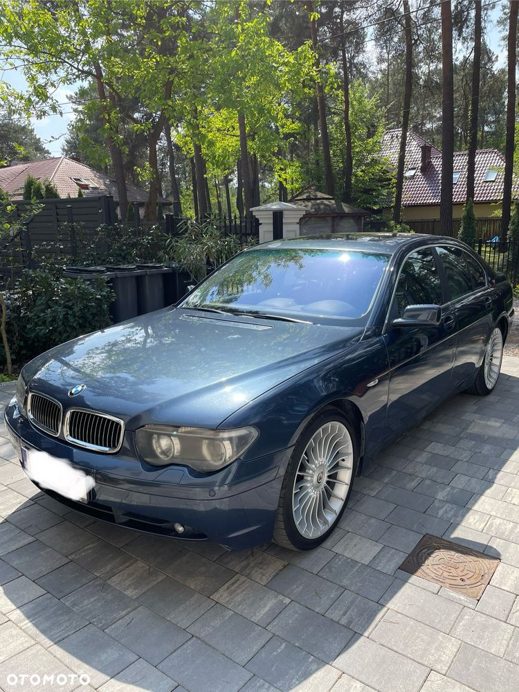 BMW Seria 7 745i - 2