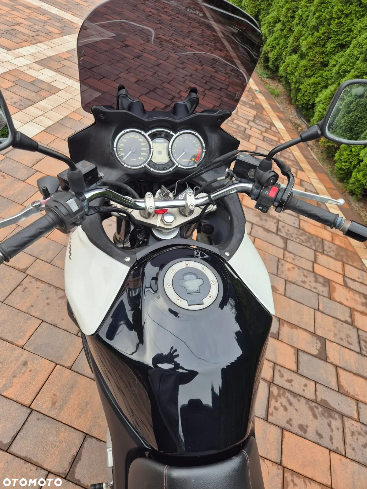 Suzuki V-STROM - 8