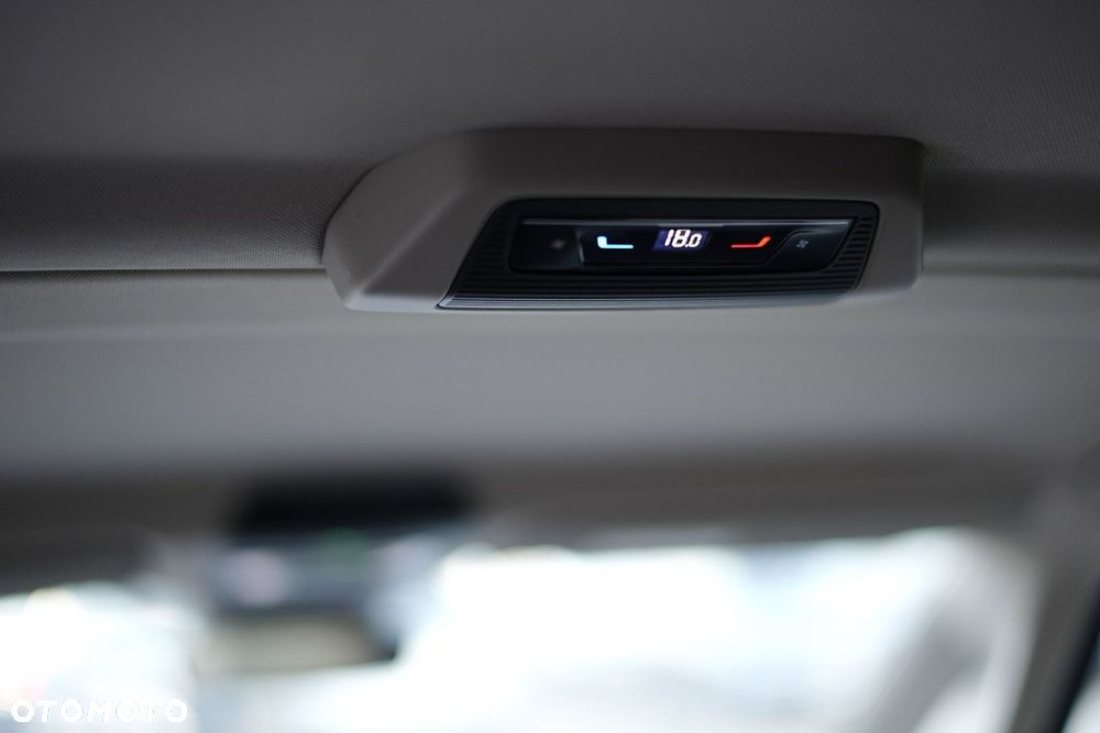 Volkswagen Multivan 2.0 TSI L2 Style DSG - 18