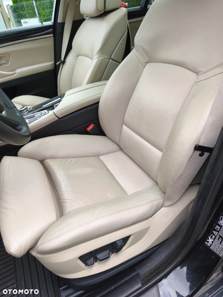 BMW Seria 5 525d xDrive - 19
