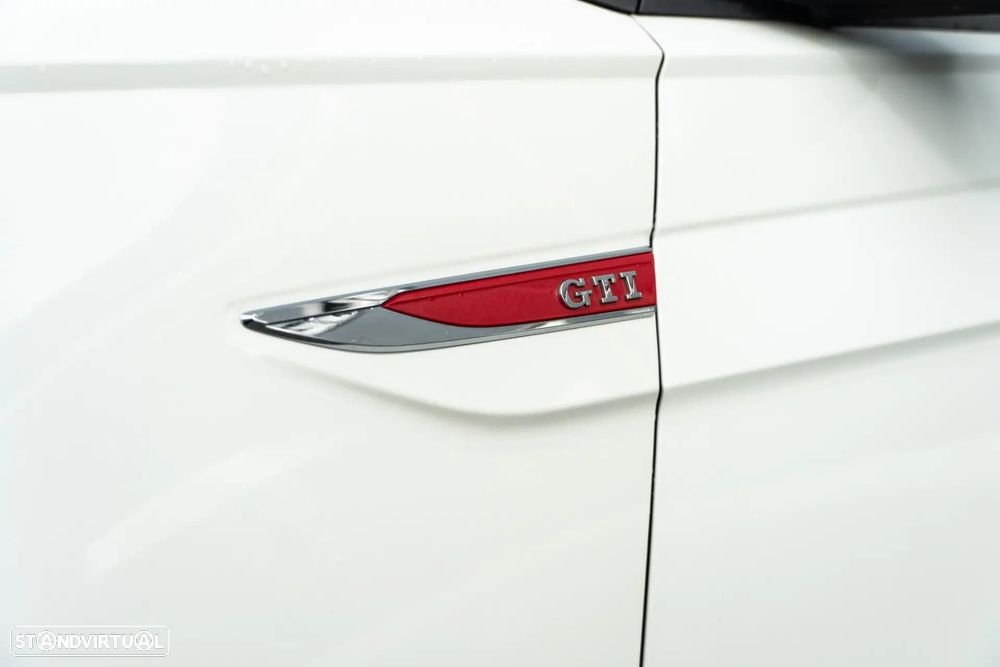 VW Polo 2.0 TSI DSG GTI - 29