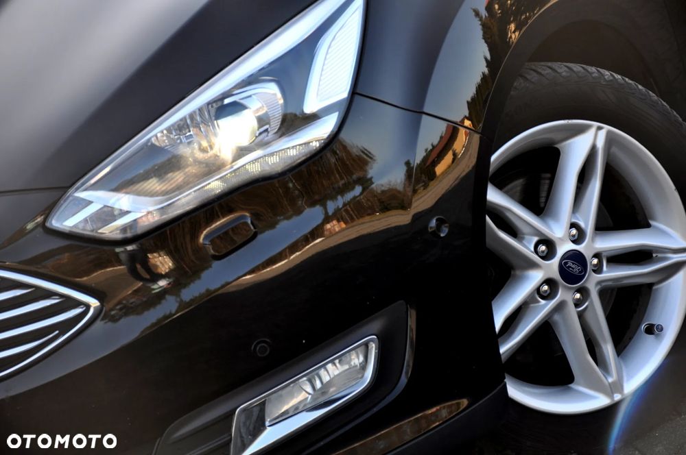 Ford C-MAX 2.0 TDCi Start-Stop-System Titanium - 10