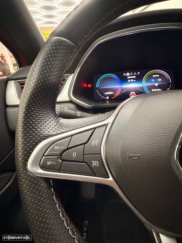 Renault Captur 1.6 E-Tech Plug-In RS Line - 40