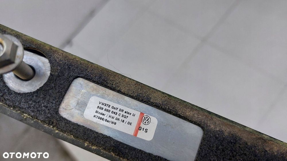 vw golf vii 7 kombi reling relingi dachowe 5g9860043c 5g9860044c komplet - 4