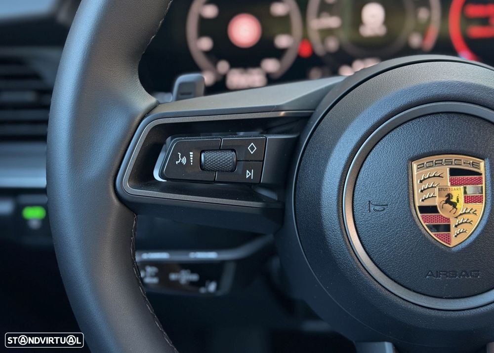 Porsche 911 (992) Carrera S - 9