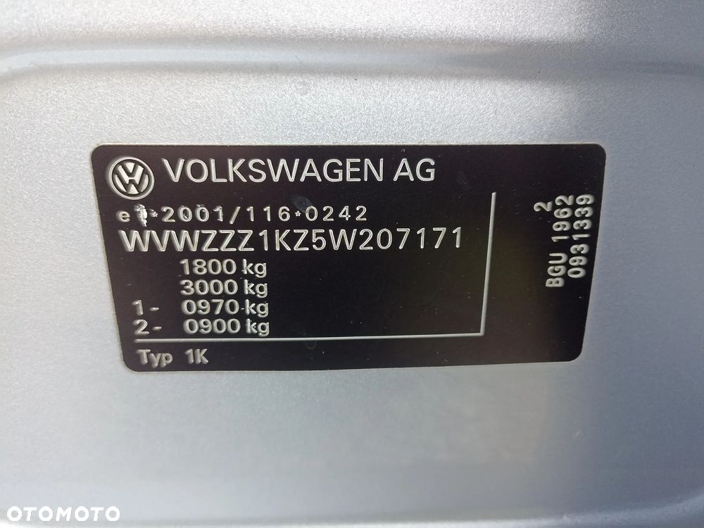 Volkswagen Golf - 33