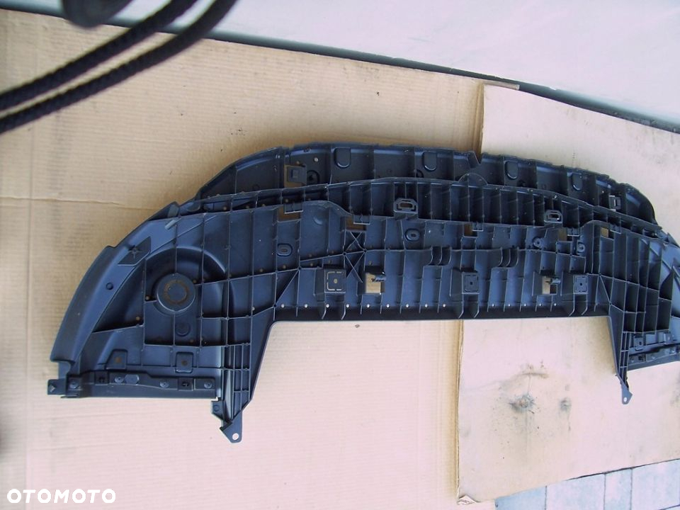 3008 II 5008 II 17- PLYTA DOL ZDERZAKA 9810619977 IDEAL.ORYGI. - 2