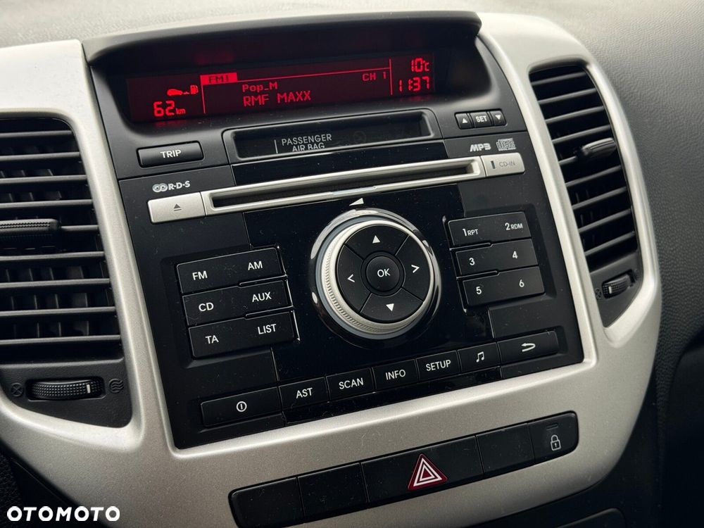 Kia Venga 1.4 M - 24