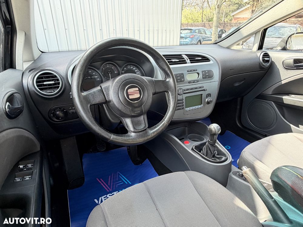Seat Leon 2.0 TDI DPF Style - 26