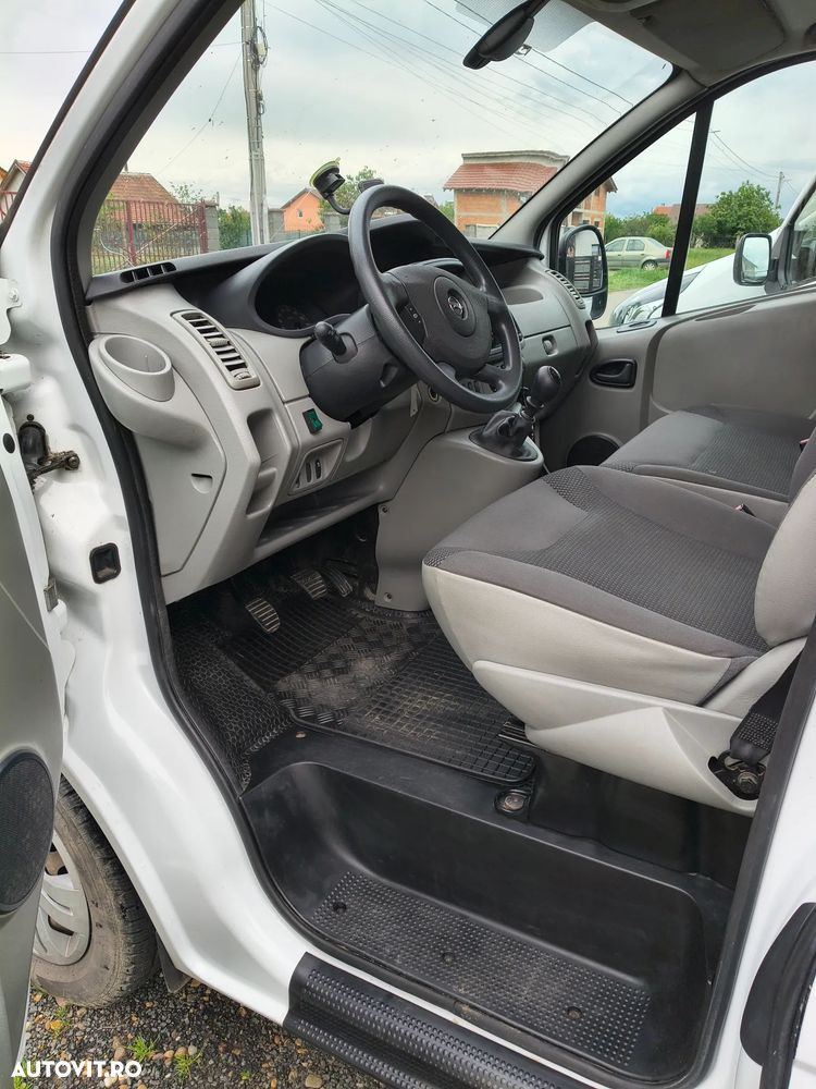 Opel Vivaro - 4