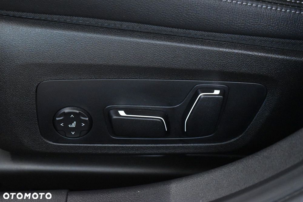 BMW Seria 3 - 12