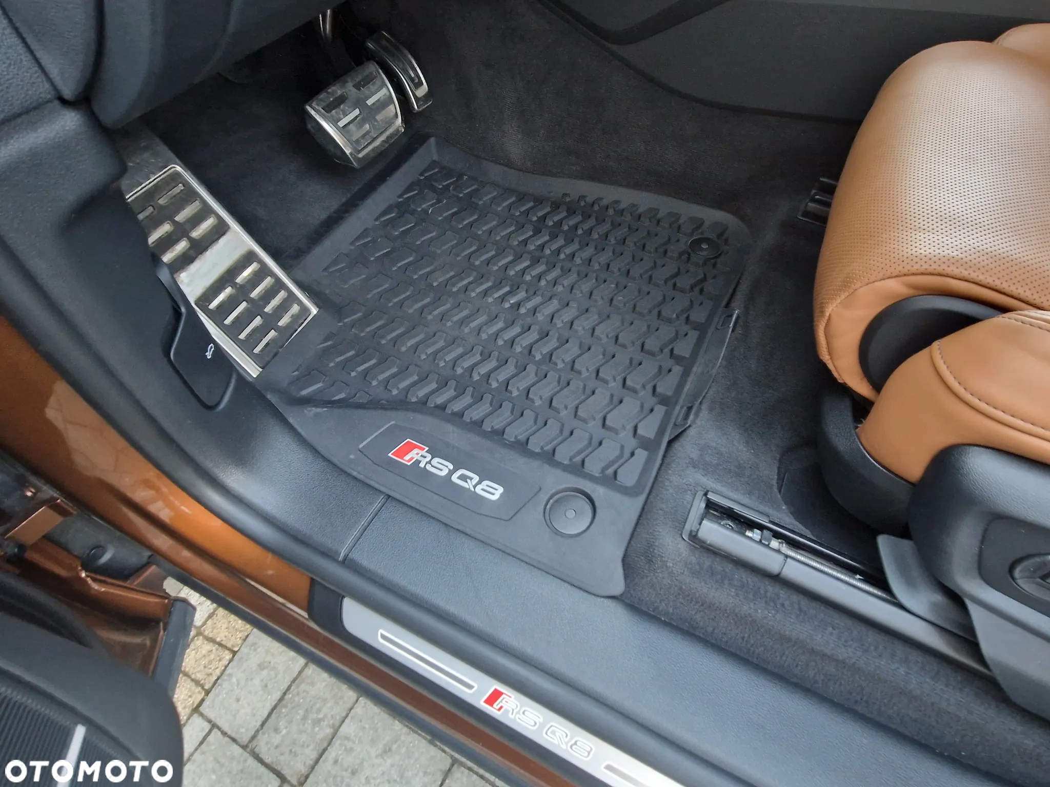 Audi RS Q8 - 25