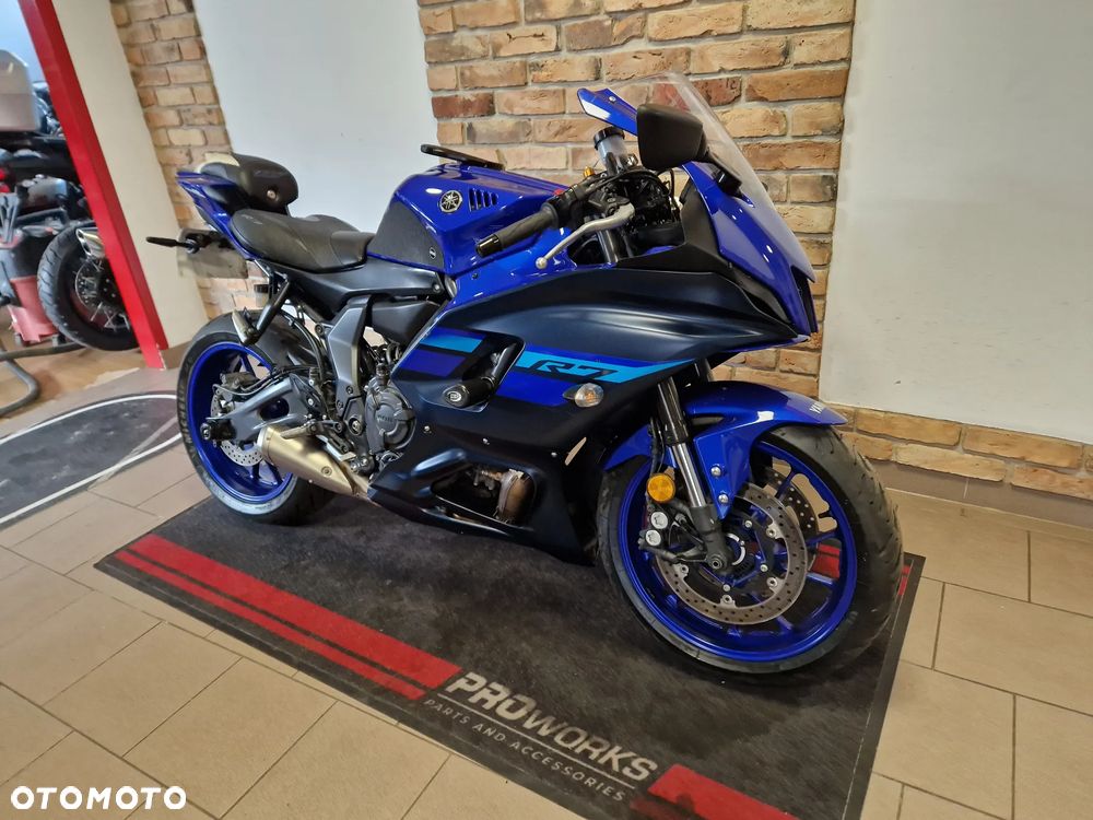 Yamaha R7 - 20