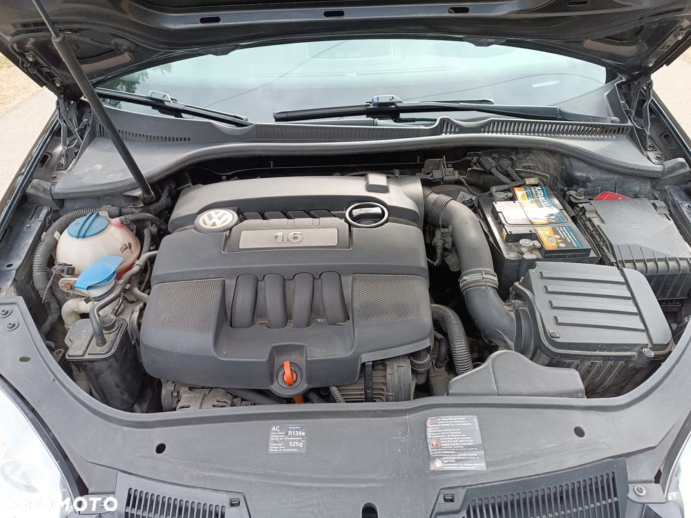 Volkswagen Golf 1.6 Comfortline - 8