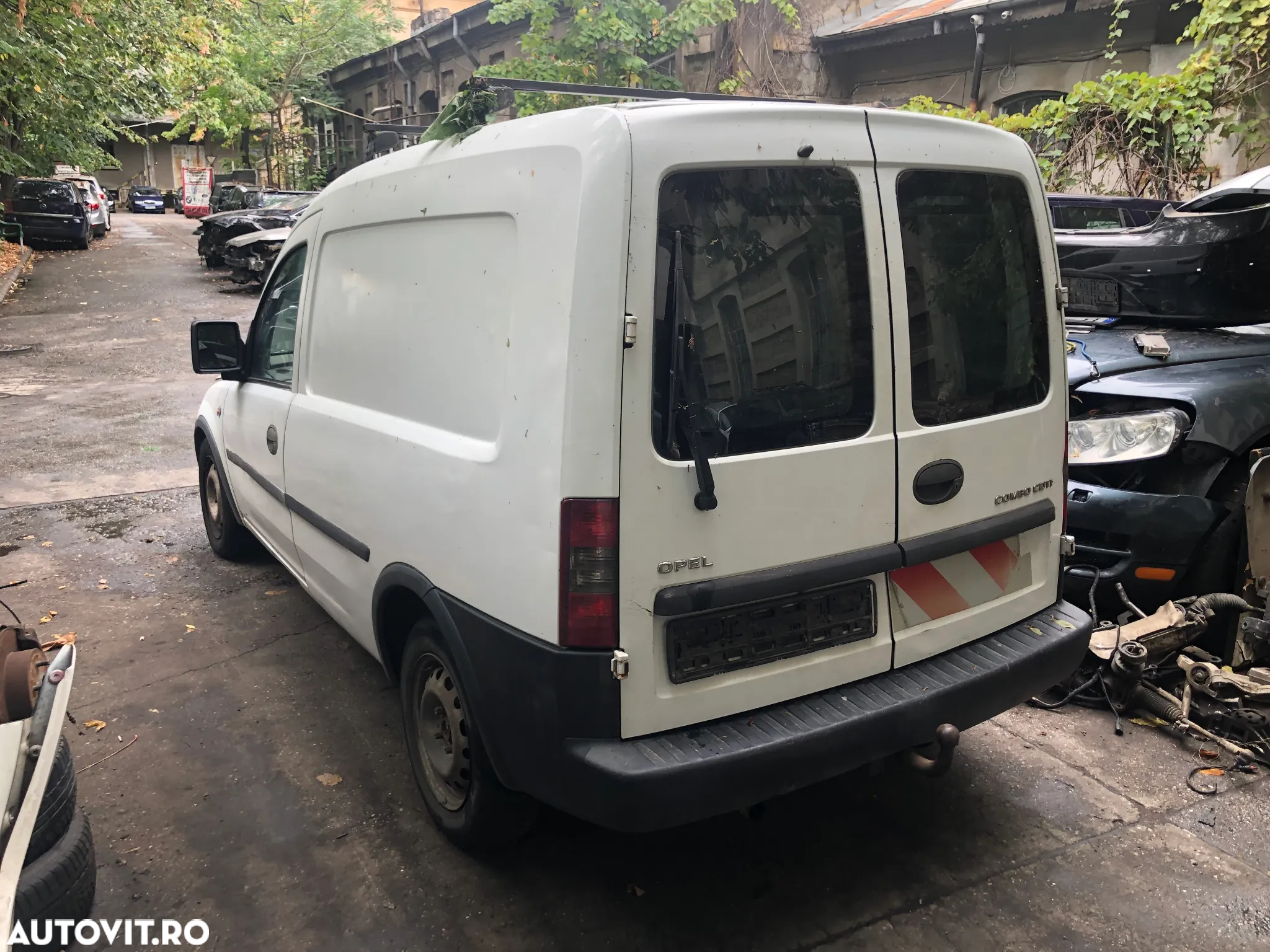 Dezmembrez Opel Combo 2011 1,3 Euro 5 - 6