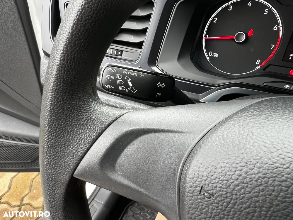 Volkswagen Polo 1.0 MPI Base - 22