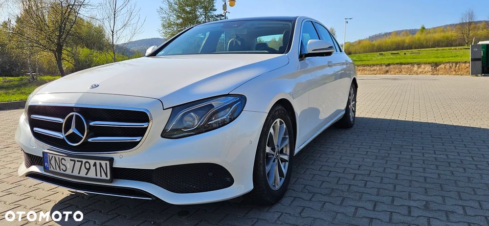 Mercedes-Benz Klasa E 220 d 4-Matic Business Edition 9G-TRONIC - 2