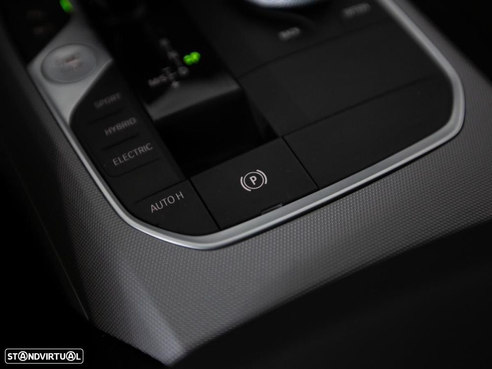 BMW 330 e Corporate Edition Auto - 31