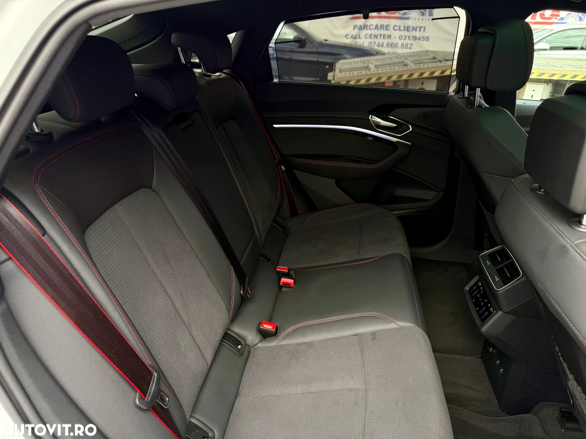 Audi Q8 Sportback e-tron 55 quattro S Line - 6