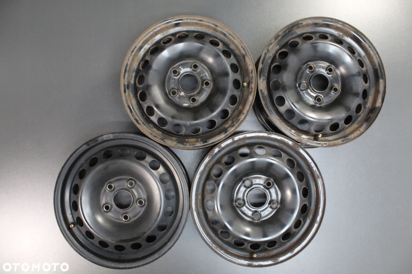 Felgi 15 5x112 Skoda Octavia II F7300-23 - 1