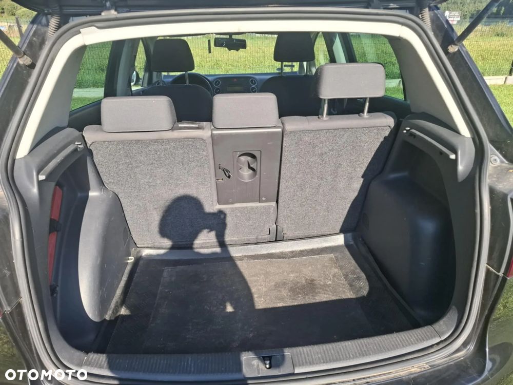 Volkswagen Golf Plus - 5