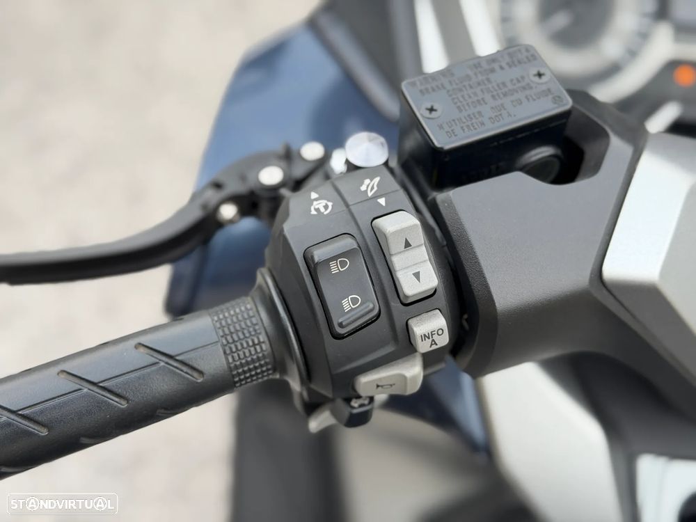 Honda Forza 300 ABS - 13