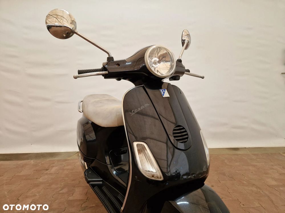 Piaggio Vespa - 13