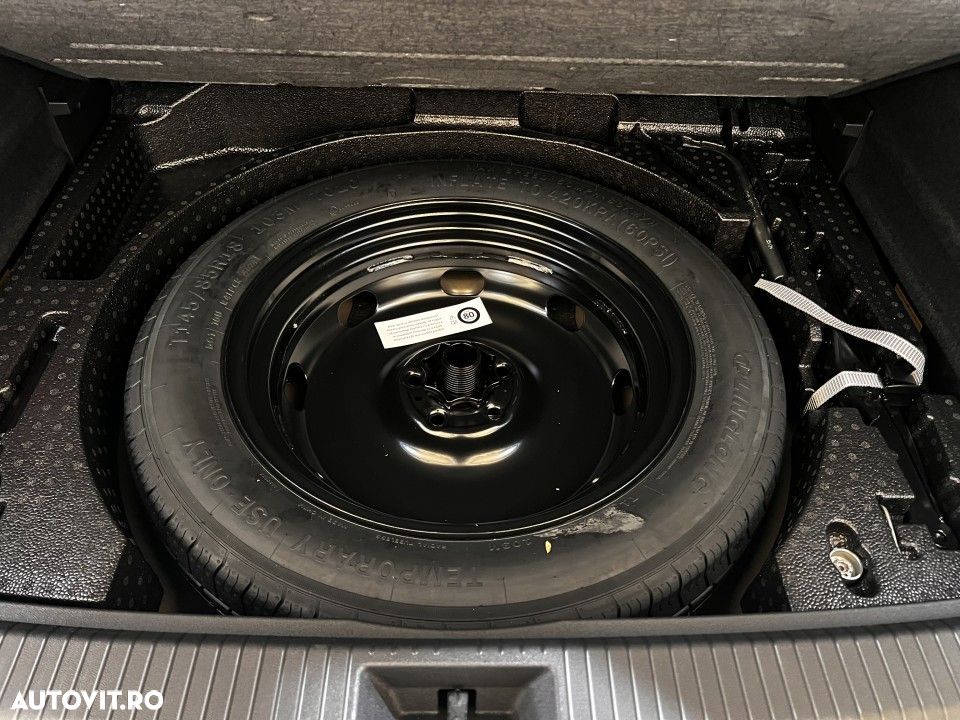 Volkswagen Tiguan - 31