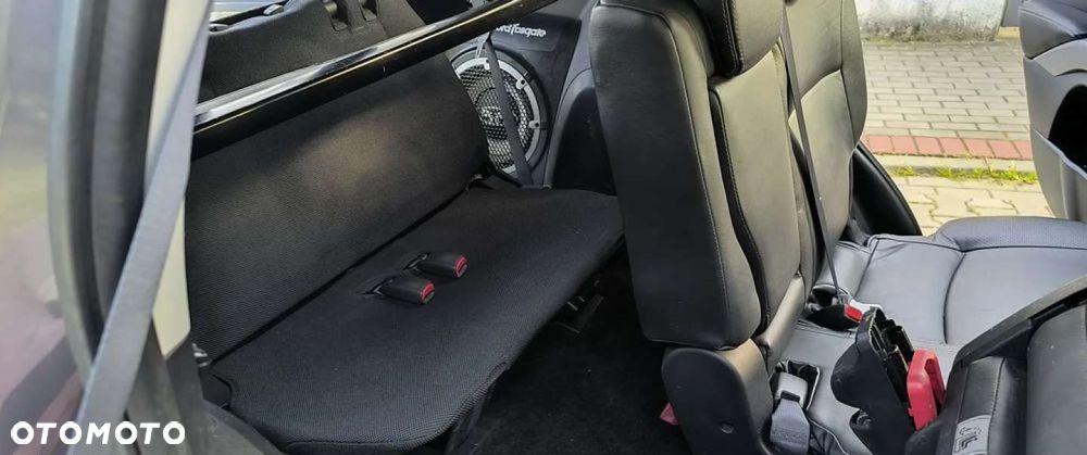 Mitsubishi Outlander - 31