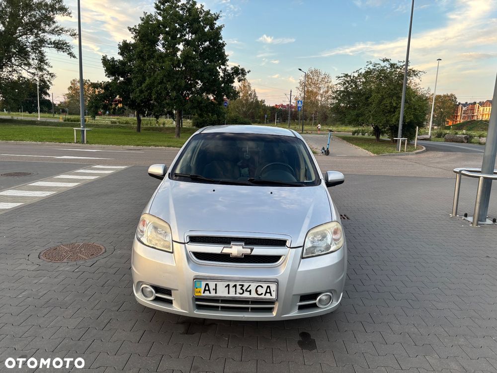 Chevrolet Aveo - 2