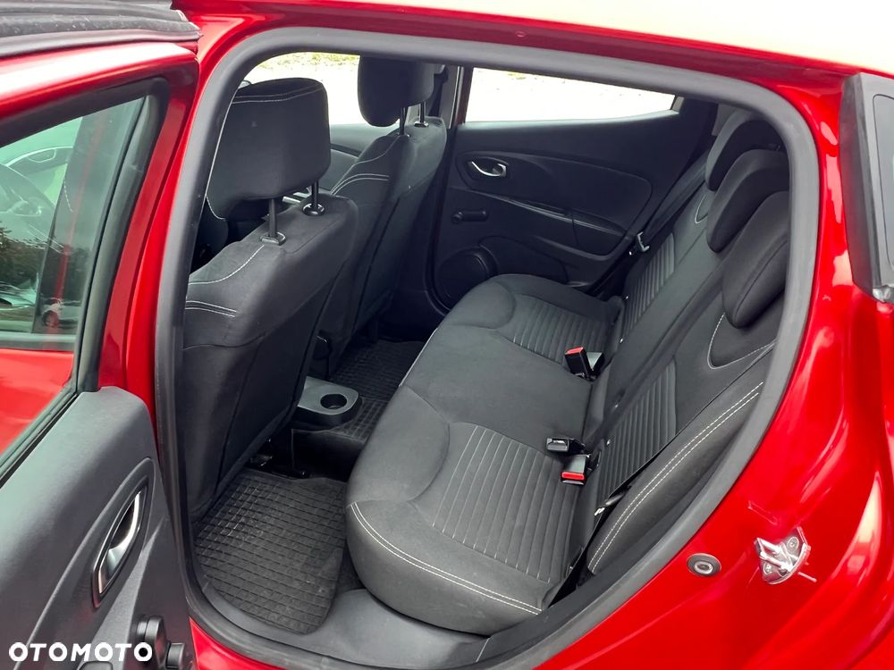 Renault Clio 1.2 16V 75 Life - 24