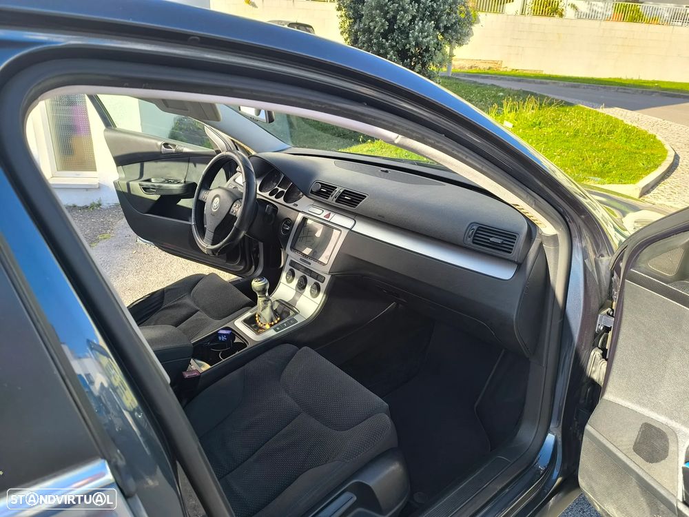 VW Passat 2.0 TDI Confortline - 7