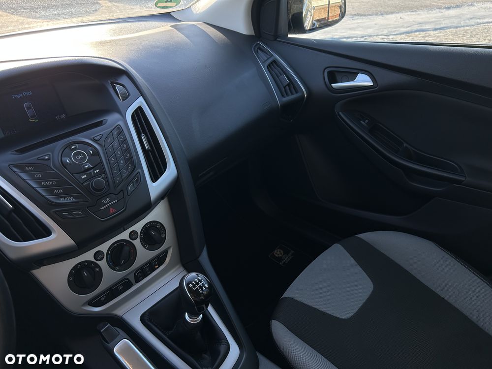 Ford Focus 1.6 EcoBoost Start-Stopp-System Champions Edition - 9